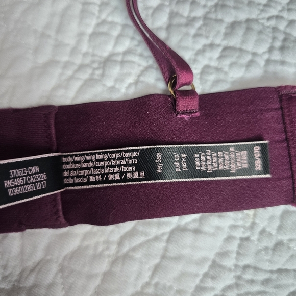 Victoria's Secret Very Sexy Push-up Bra - Burgundy Maroon 32B - Picture 13 of 14